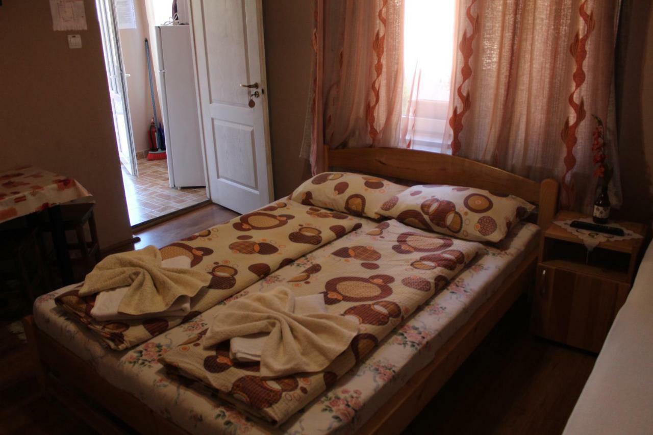 Kovacs Guesthouse Прайд Экстерьер фото